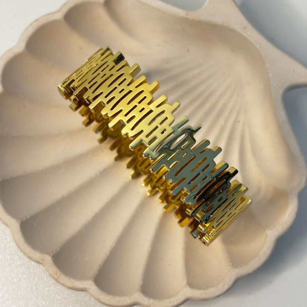 LUXE Lattice Bangle