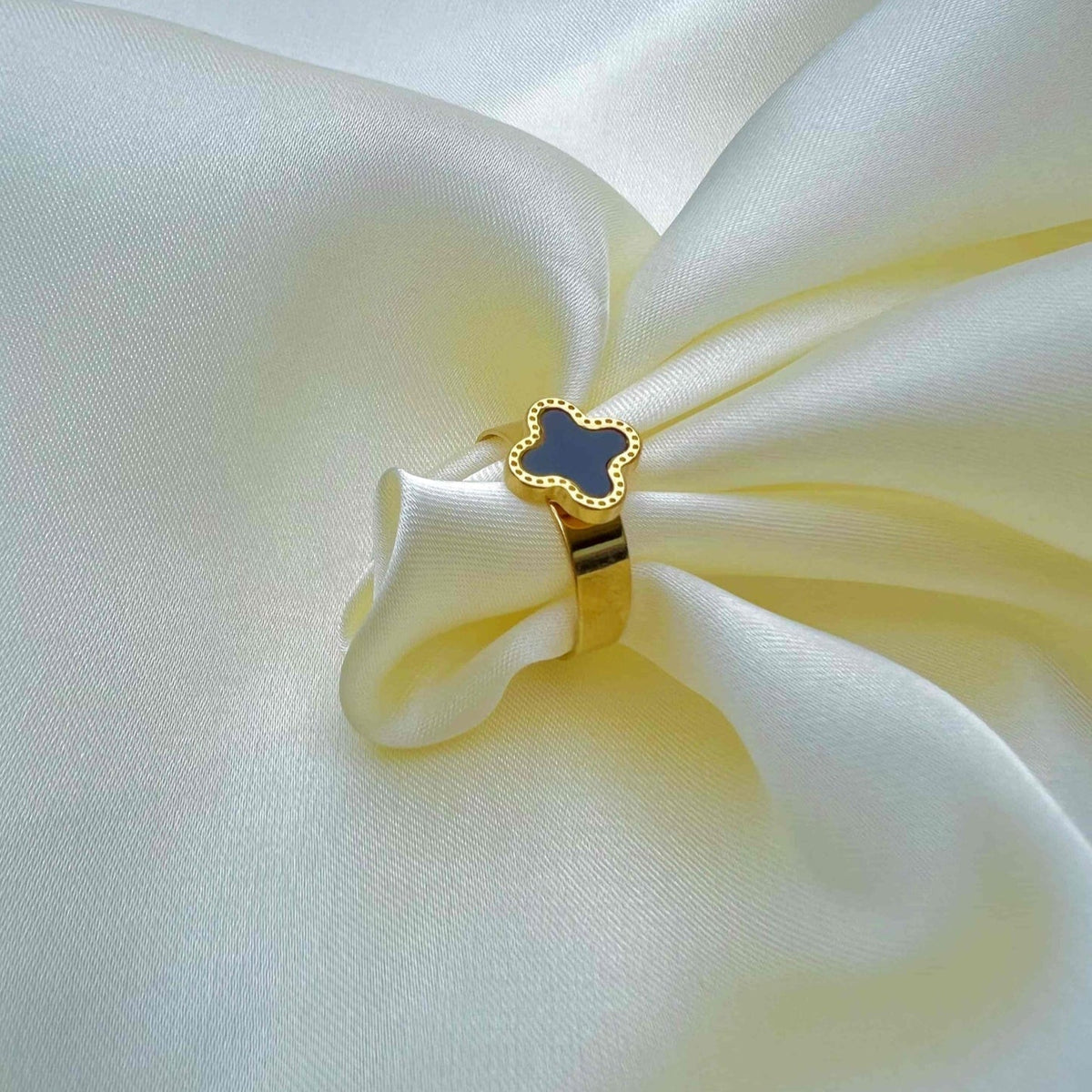 Clover Flower Adjustable Rings