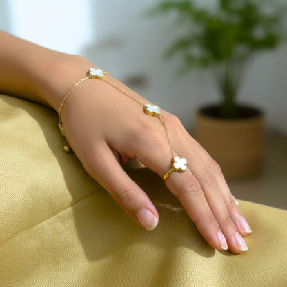 White Clover handchain