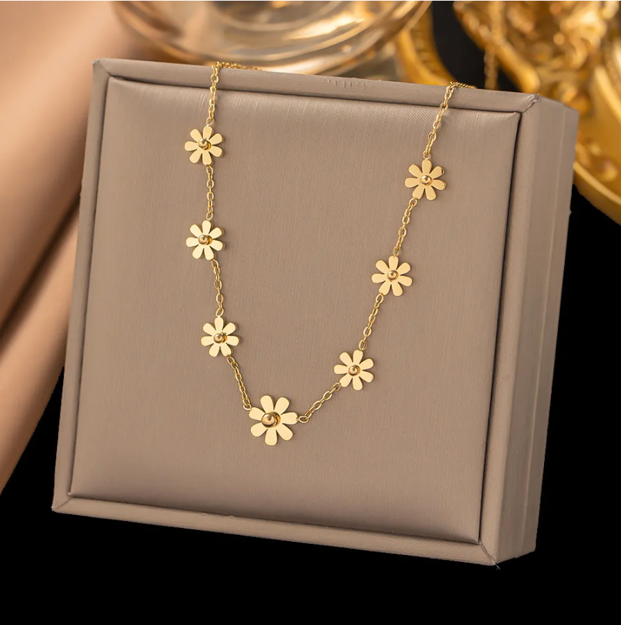 Sunflower Daisy Necklace